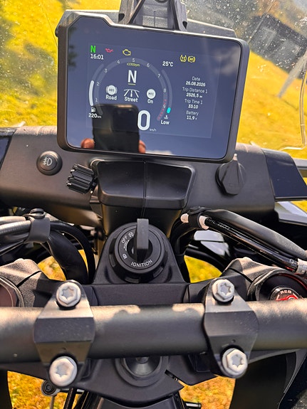 Husqvarna Norden 901 8 of 10