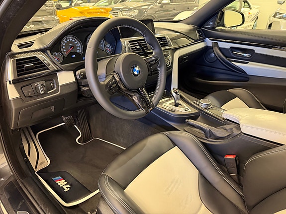 BMW M4 23 of 30