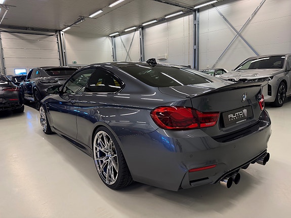 BMW M4 5 of 30