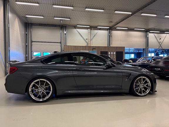 BMW M4 9 of 30