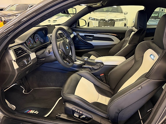 BMW M4 22 of 30