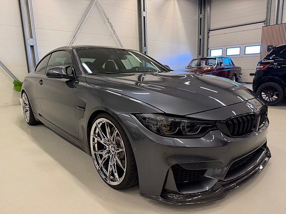 BMW M4 10 of 30