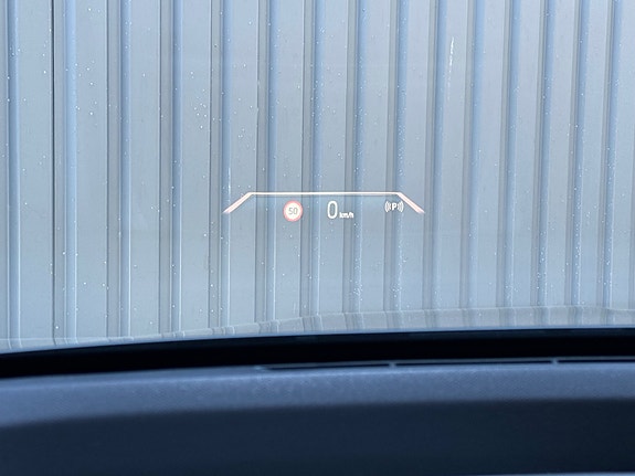BMW iX 22 of 30