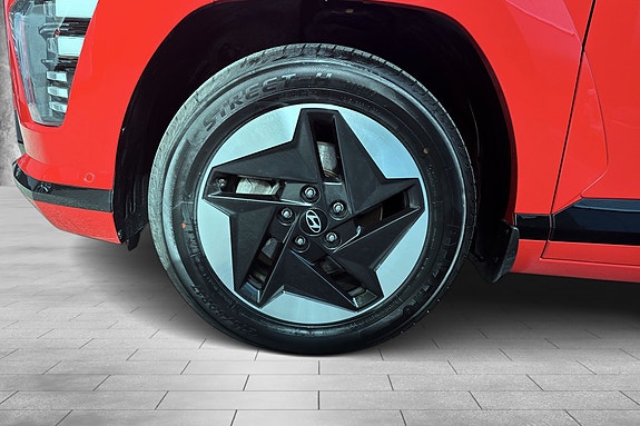 Hyundai Kona 9 of 15