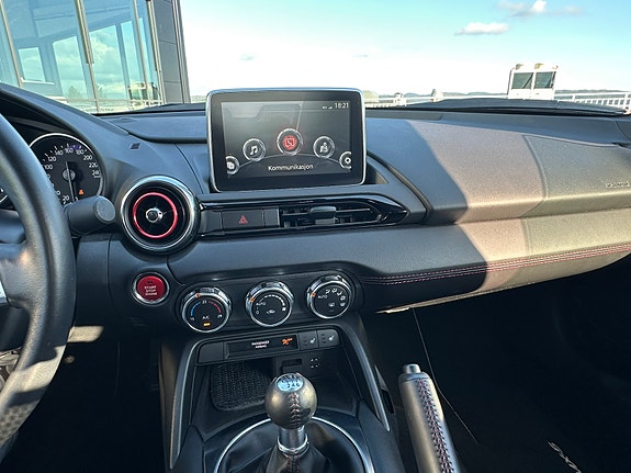 Mazda MX-5 24 of 25