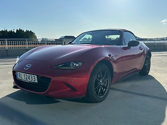 Mazda MX-5 13 of 25