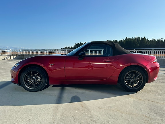 Mazda MX-5 6 of 25