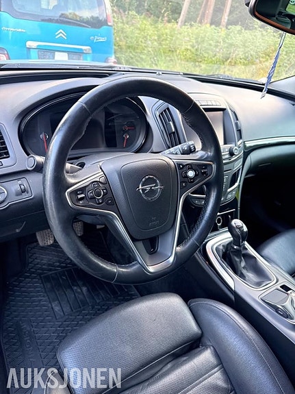 Opel Insignia 8 of 17
