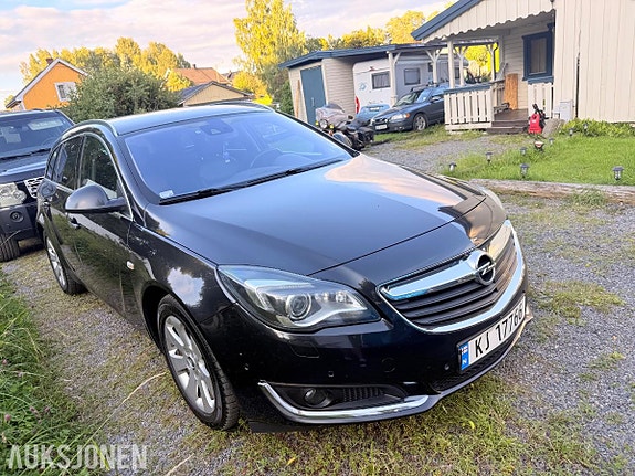 Opel Insignia 3 of 17