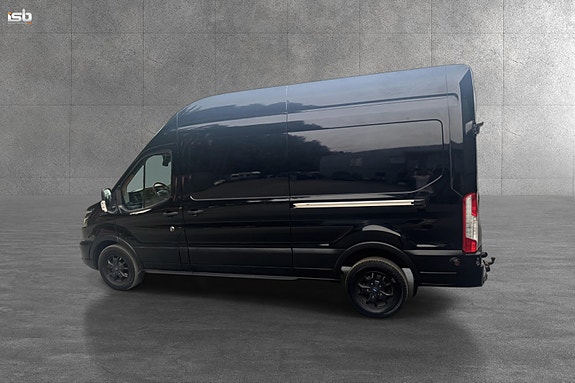 Ford Transit 9 of 25