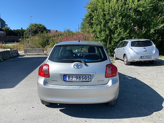 Toyota Auris 11 of 11