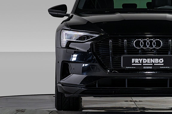Audi e-tron Sportback 3 of 28