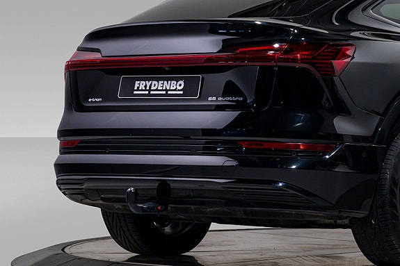 Audi e-tron Sportback 6 of 28