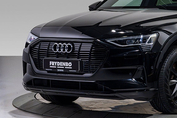 Audi e-tron Sportback 2 of 28