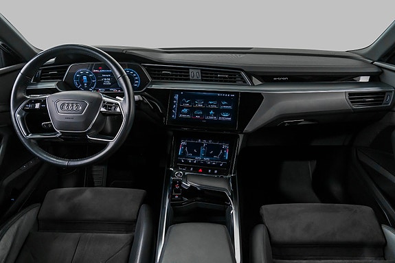 Audi e-tron Sportback 22 of 28