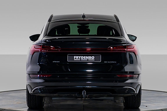 Audi e-tron Sportback 8 of 28