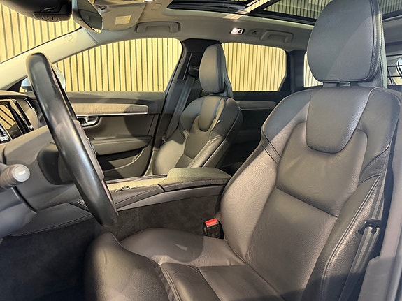 Volvo V90 Cross Country 22 of 30