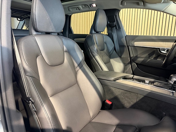 Volvo V90 Cross Country 9 of 30