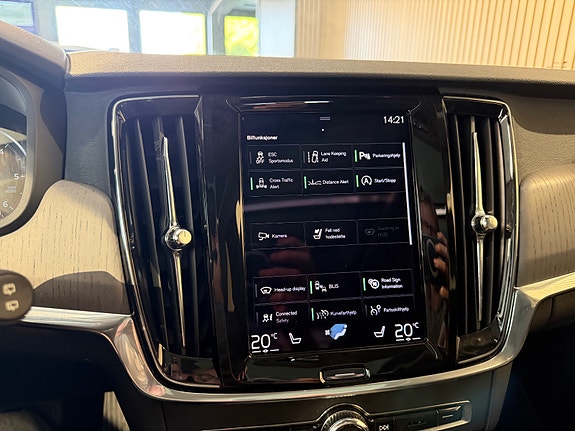 Volvo V90 Cross Country 30 of 30