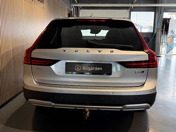 Volvo V90 Cross Country 5 of 30