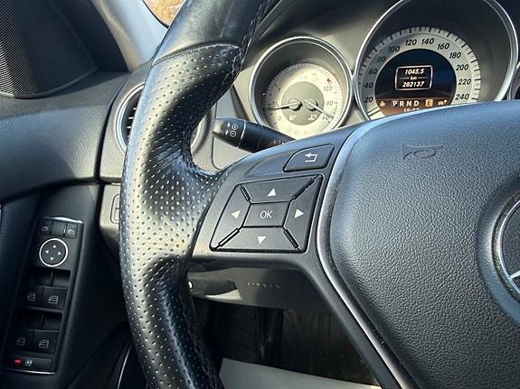 Mercedes-Benz C180 d 30 of 30