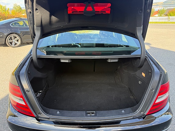 Mercedes-Benz C180 d 13 of 30