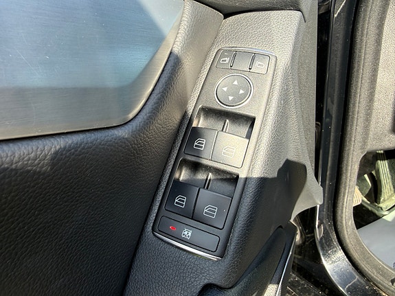 Mercedes-Benz C180 d 17 of 30