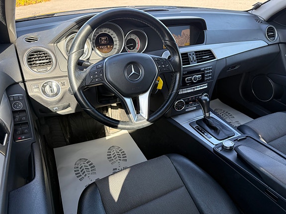 Mercedes-Benz C180 d 21 of 30