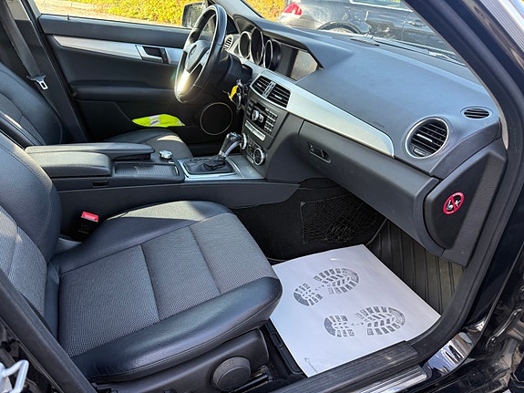 Mercedes-Benz C180 d 23 of 30