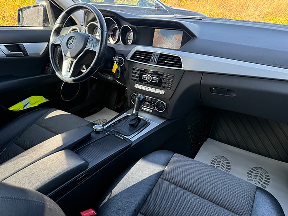 Mercedes-Benz C180 d 22 of 30