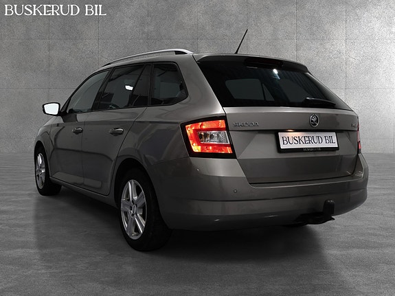 Skoda Fabia 2 of 18