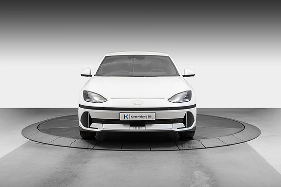 Hyundai Ioniq 6 8 of 24