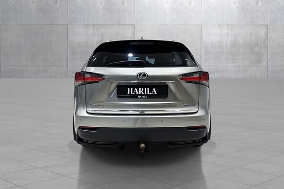 Lexus NX300h 5 of 22