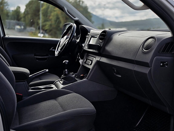 Volkswagen Amarok 14 of 30