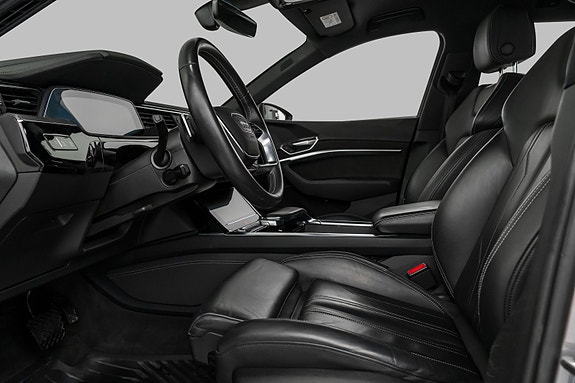 Audi e-tron 21 of 28