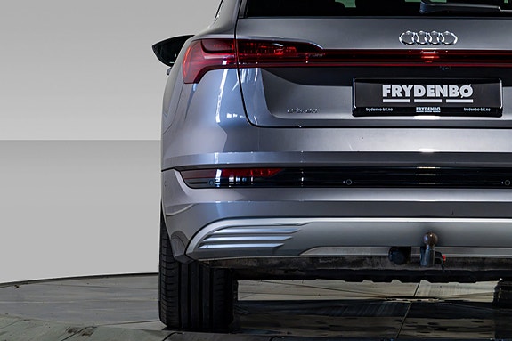 Audi e-tron 7 of 28