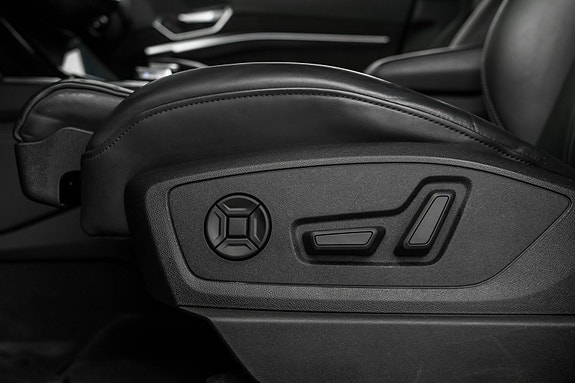 Audi e-tron 20 of 28