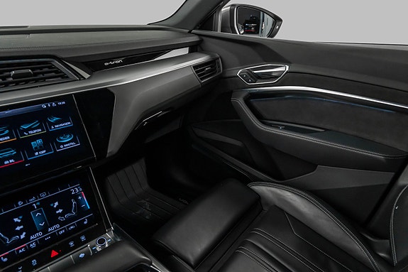 Audi e-tron 16 of 28