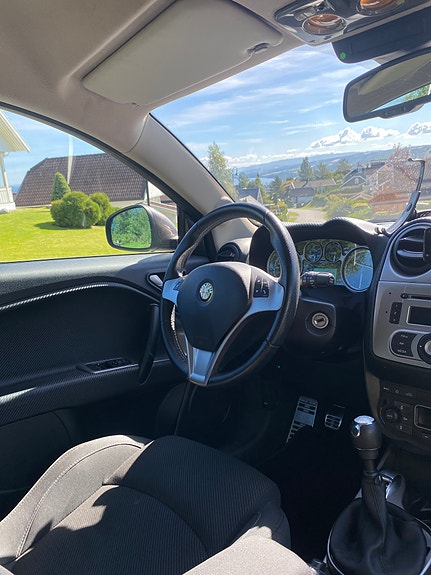 Alfa Romeo MiTo 7 of 21