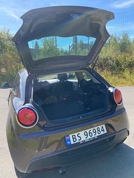 Alfa Romeo MiTo 11 of 21