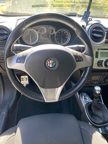 Alfa Romeo MiTo 21 of 21