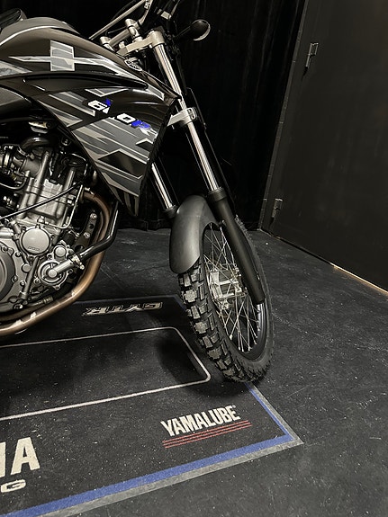 Yamaha XT 660 R 9 of 15