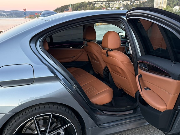 BMW 530e 20 of 23