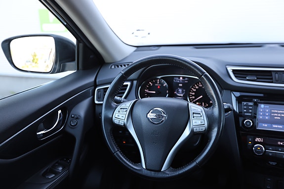 Nissan X-Trail 18 of 30
