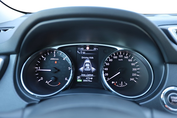 Nissan X-Trail 24 of 30