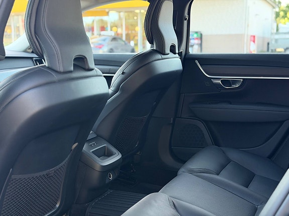Volvo V90 Cross Country 26 of 30