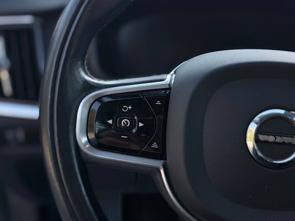 Volvo V90 Cross Country 19 of 30