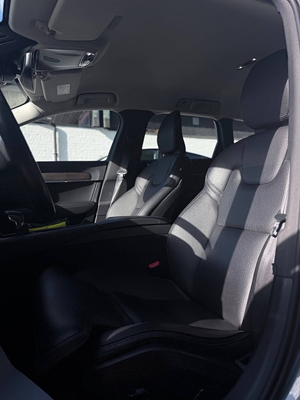 Volvo V90 Cross Country 23 of 30