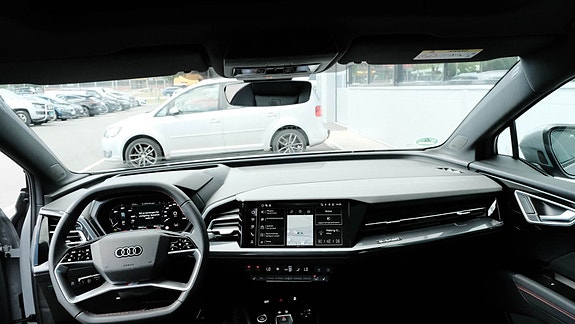 Audi Q4 e-tron 17 of 30