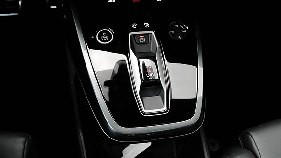 Audi Q4 e-tron 27 of 30